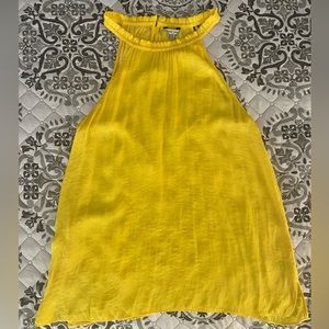 MOCK NECK TOP YELLOW